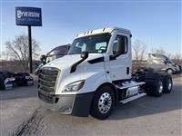 2022 Freightliner CA116