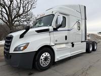2021 Freightliner CA126
