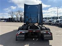 2022 Volvo VNL64T860