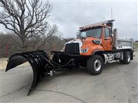 2027 Freightliner 114SD