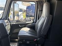2024 Volvo VNL64T860
