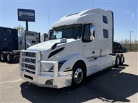 2024 Volvo VNL64T860