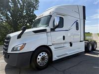 2021 Freightliner CA126
