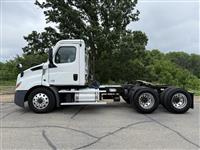 2022 Freightliner CA116