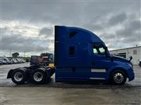 2022 Freightliner CA126
