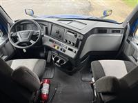 2022 Freightliner CA126