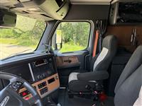 2022 Freightliner CA126
