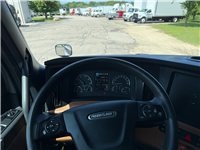 2022 Freightliner CA126