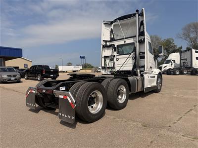 2027 Volvo VNR300