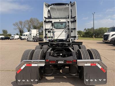 2027 Volvo VNR300