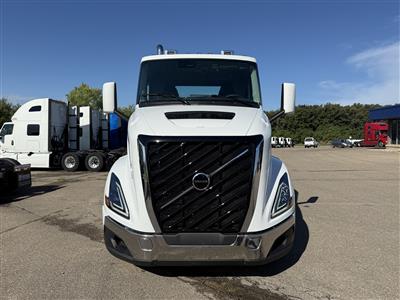 2027 Volvo VNR300