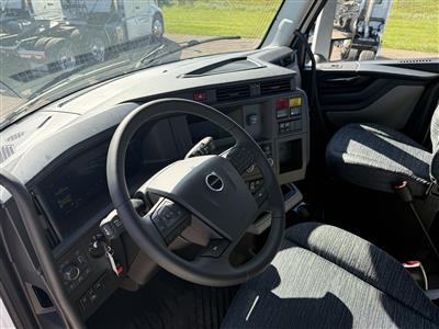 2027 Volvo VNR300