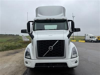 2022 Volvo VNR64T300