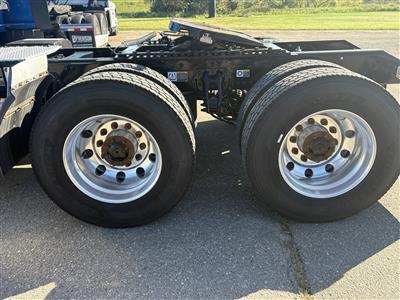 2023 Kenworth T680