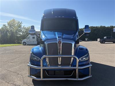 2023 Kenworth T680