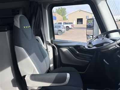 2027 Volvo VNL64T860