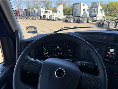 2027 Volvo VNL64T860