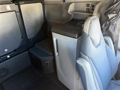 2027 Volvo VNL64T860