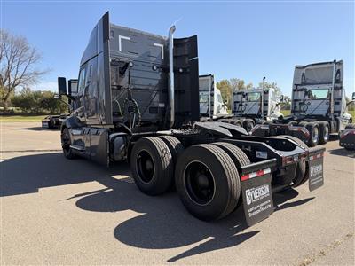 2027 Volvo VNL64T440