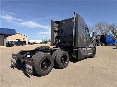 2027 Volvo VNL64T440