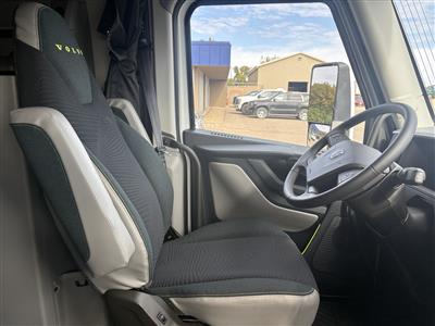 2027 Volvo VNL64T860