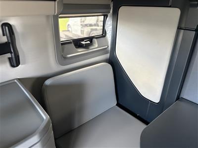 2027 Volvo VNL64T860