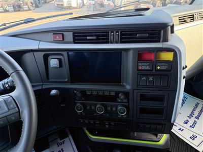 2027 Volvo VNL64T840