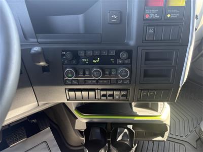 2027 Volvo VNL64T860