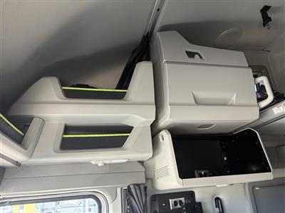 2027 Volvo VNL64T860