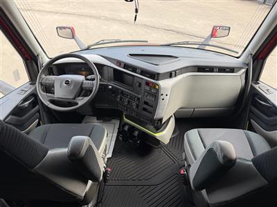 2027 Volvo VNL64T860