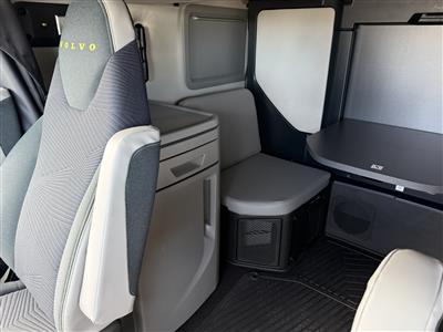 2027 Volvo VNL64T860