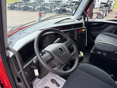 2027 Volvo VNL64T860