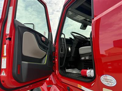 2027 Volvo VNL64T860