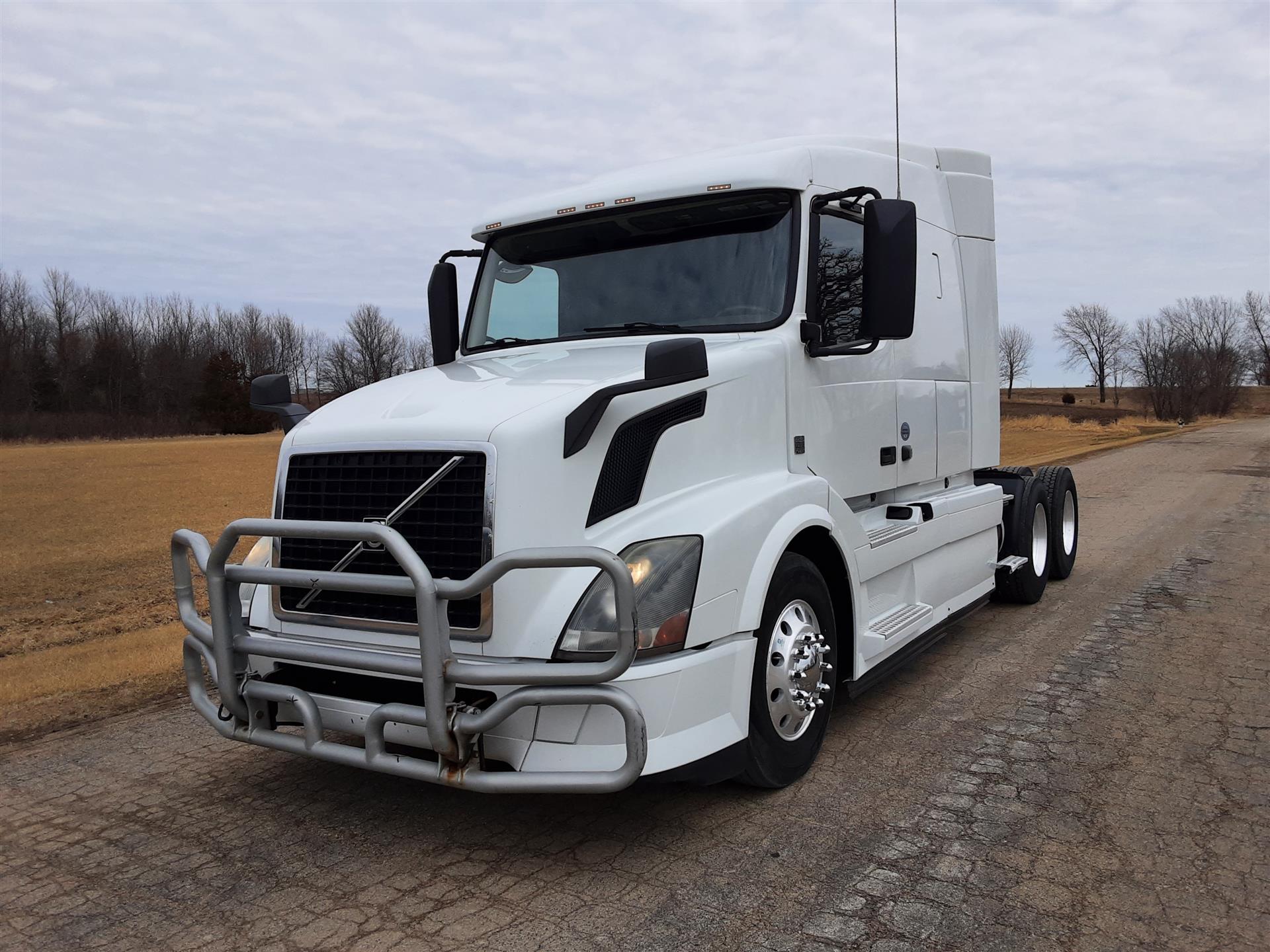 2015 Volvo VNL64T630