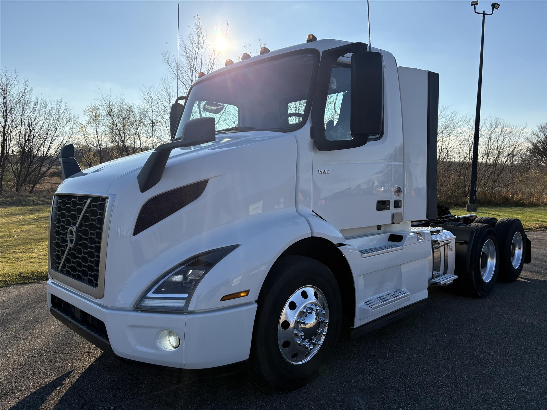 2020 Volvo VNR64T300