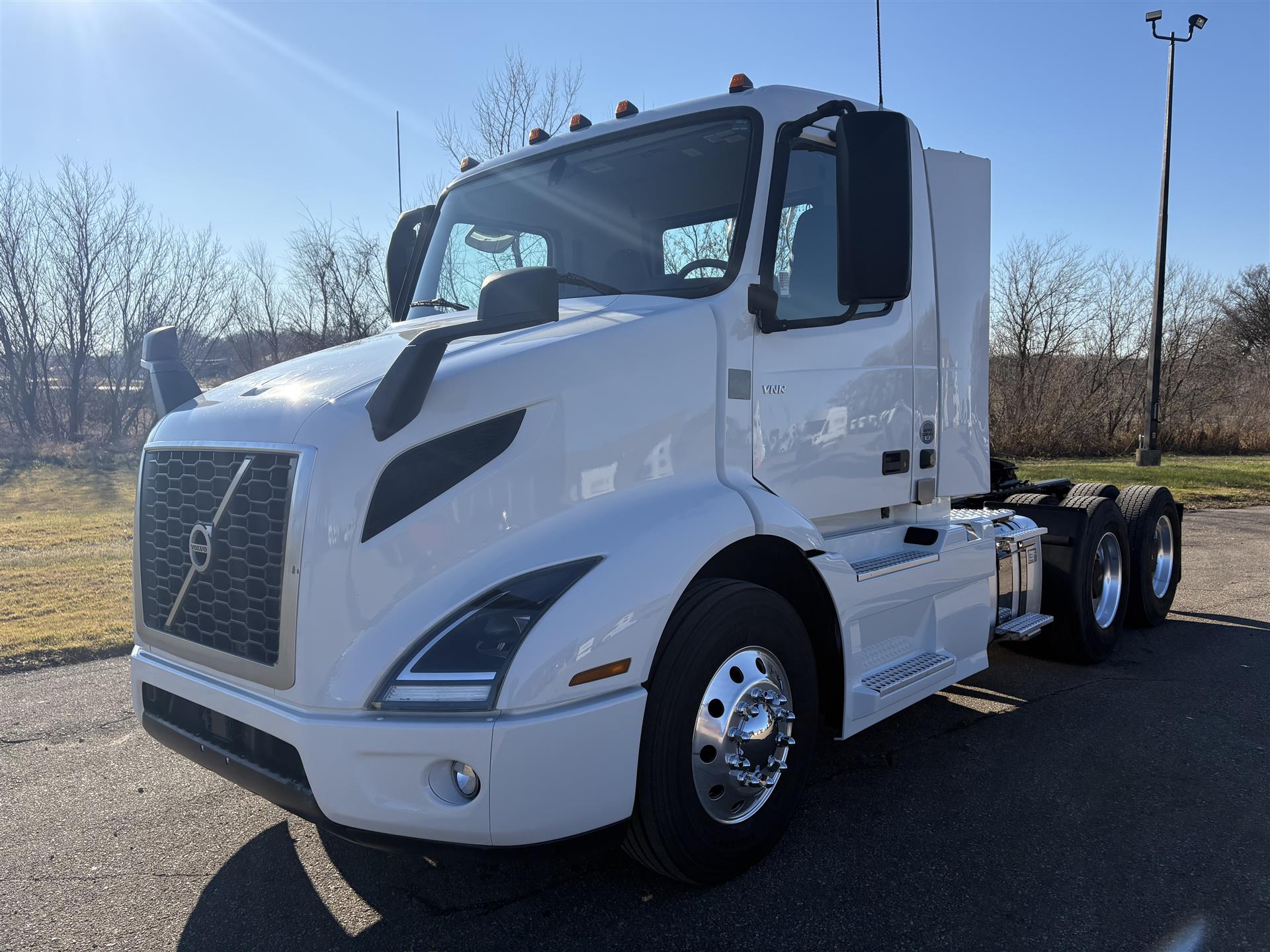 2020 Volvo VNR64T300