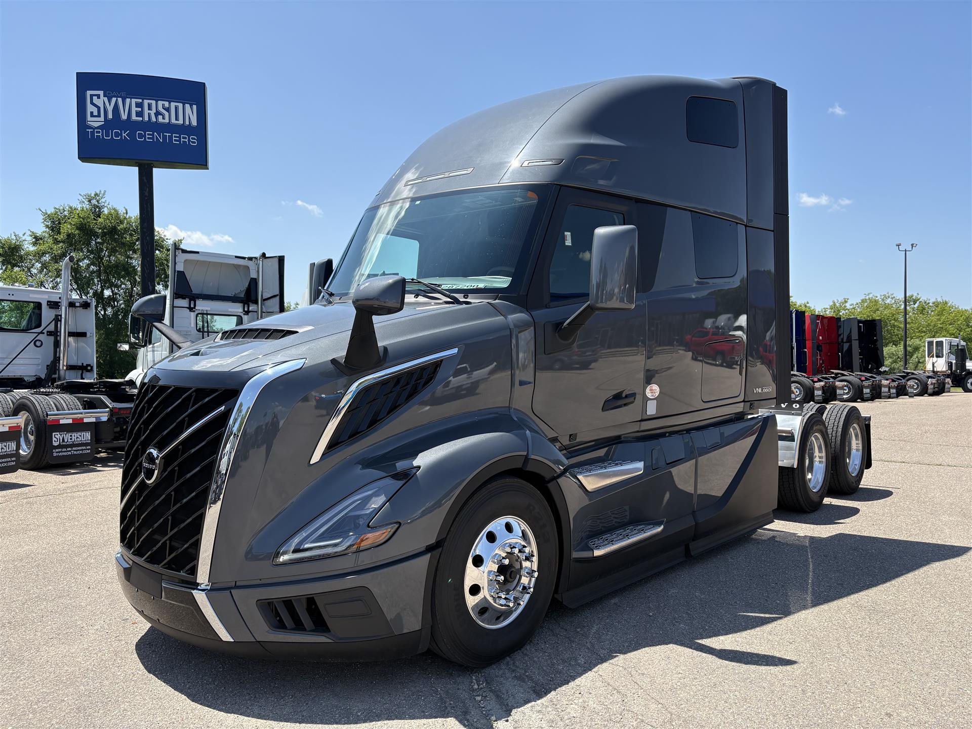 2026 Volvo VNL64T660