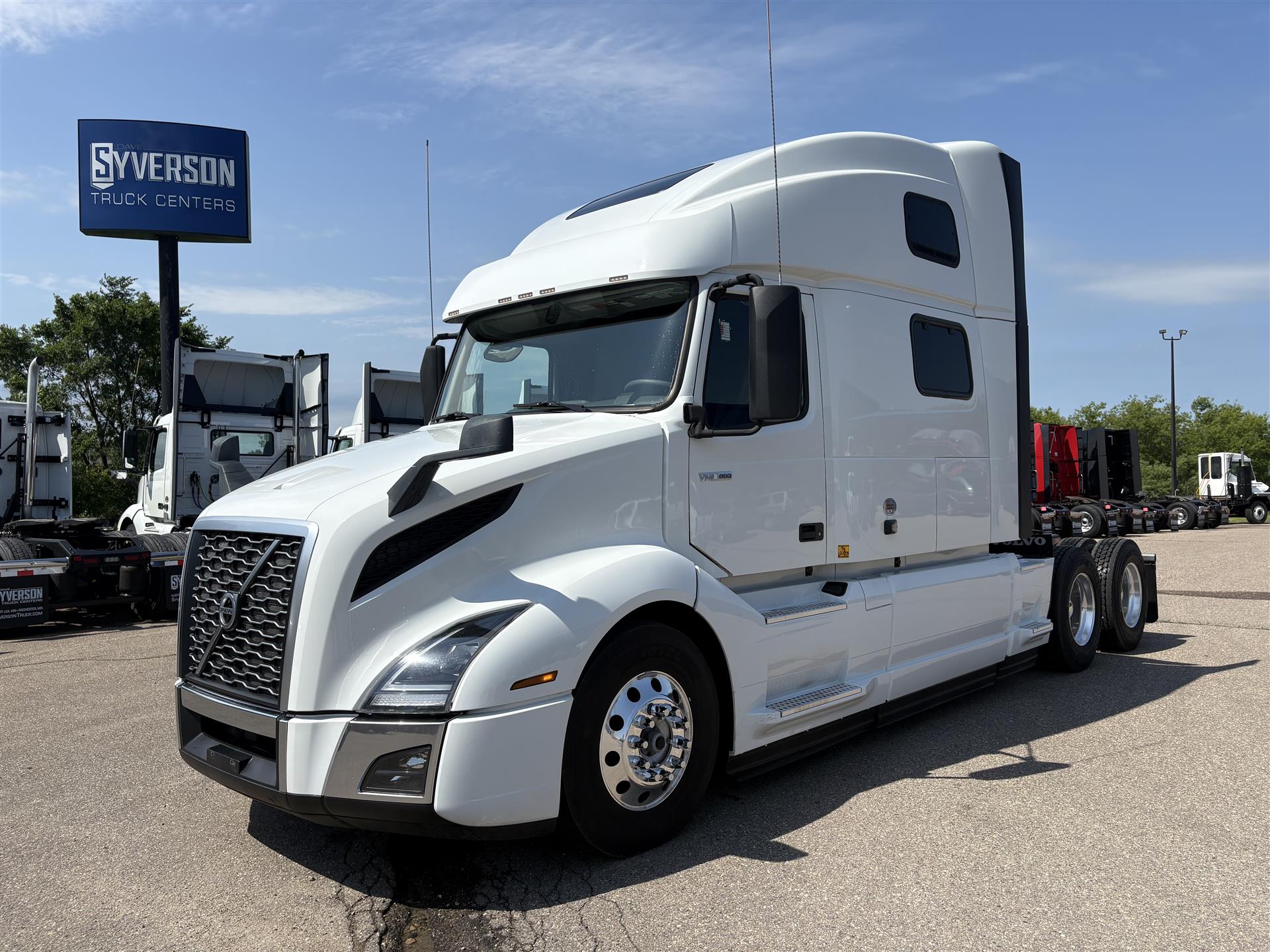 2023 Volvo VNL64T860