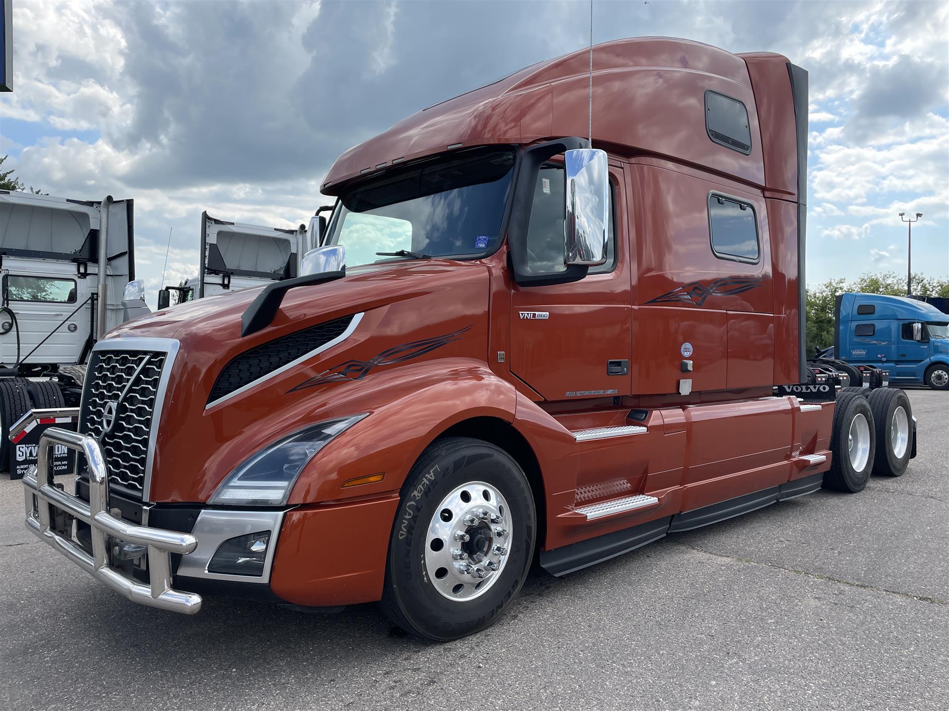 2022 Volvo VNL64T860