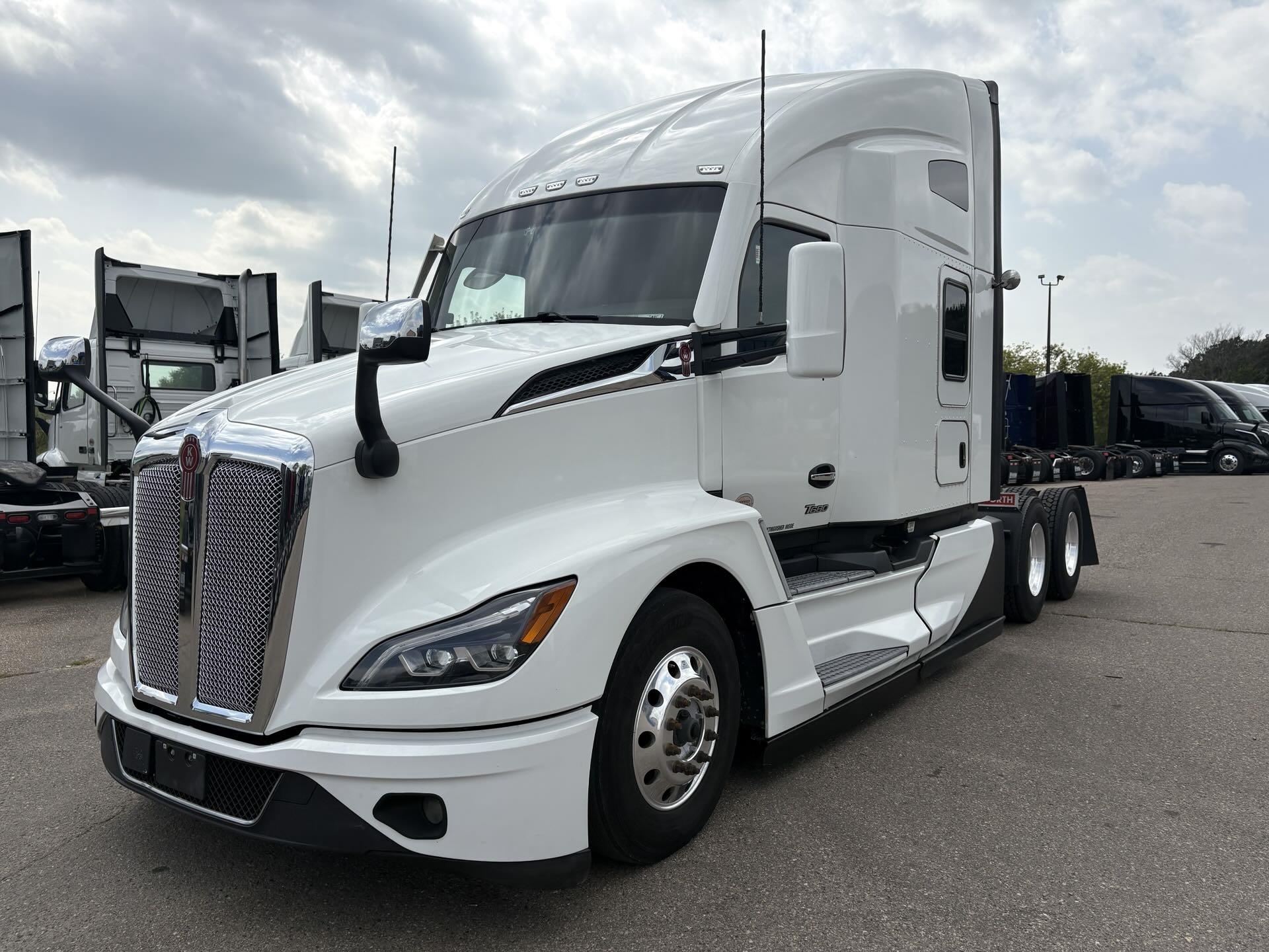 2023 Kenworth T680