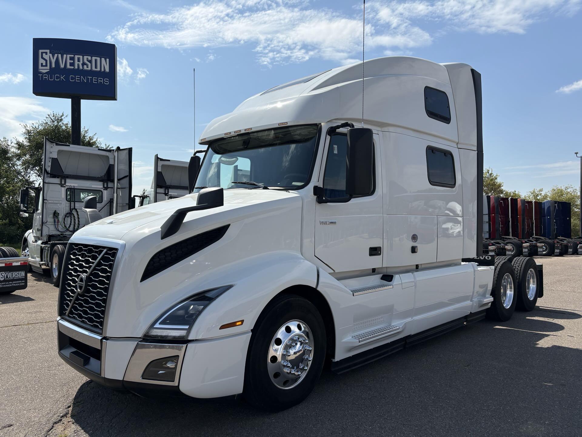 2024 Volvo VNL64T860