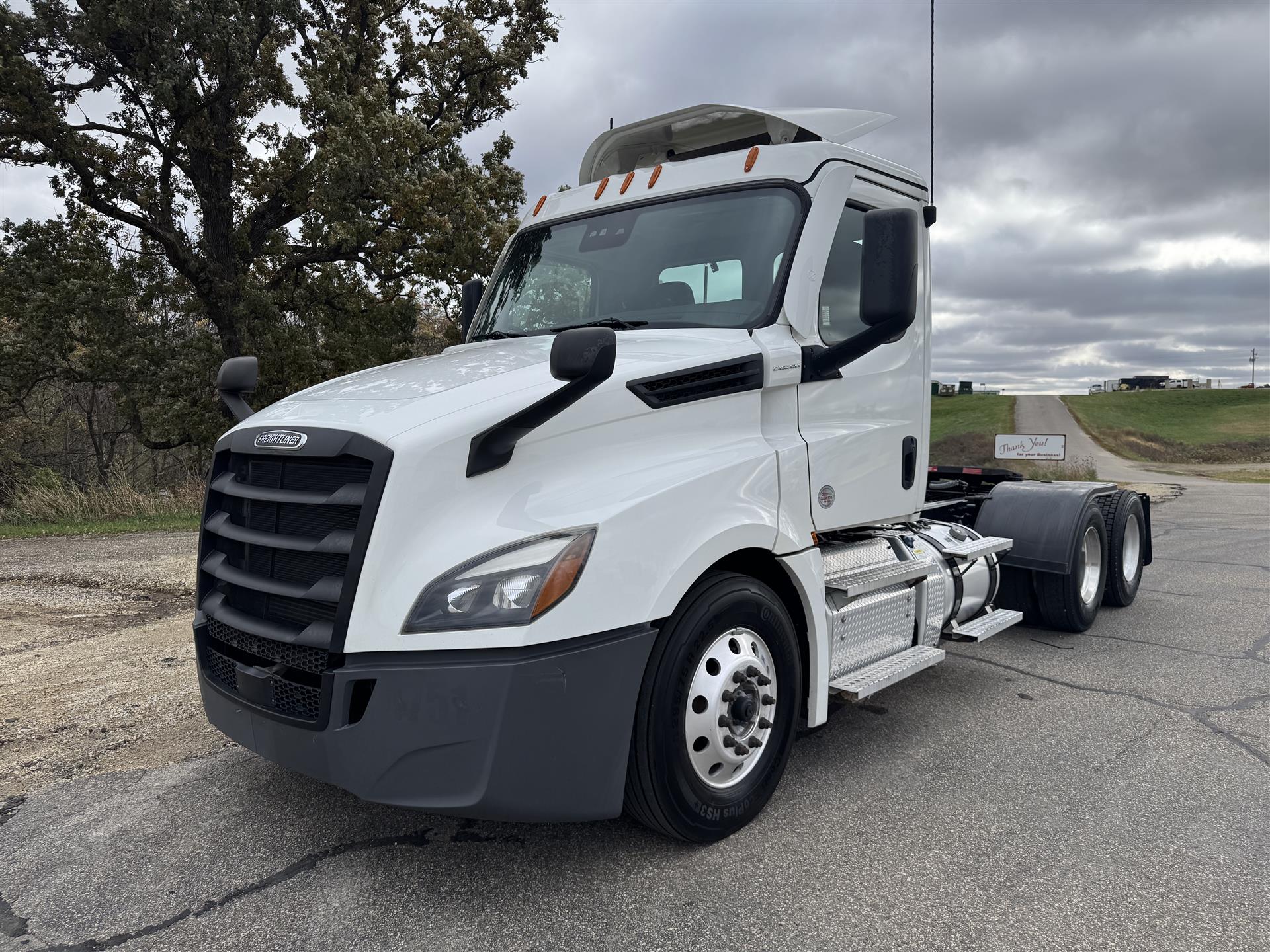 2021 Freightliner CA126
