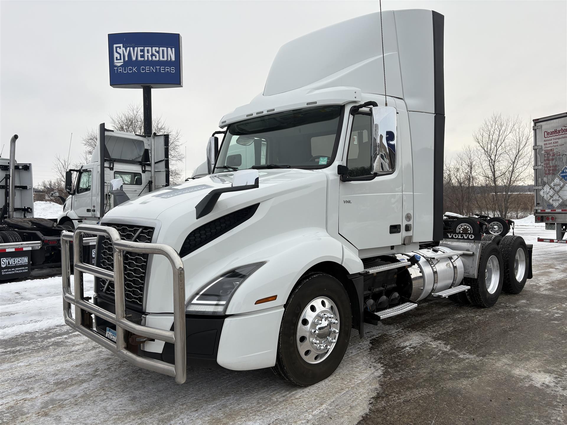 2020 Volvo VNL64T300