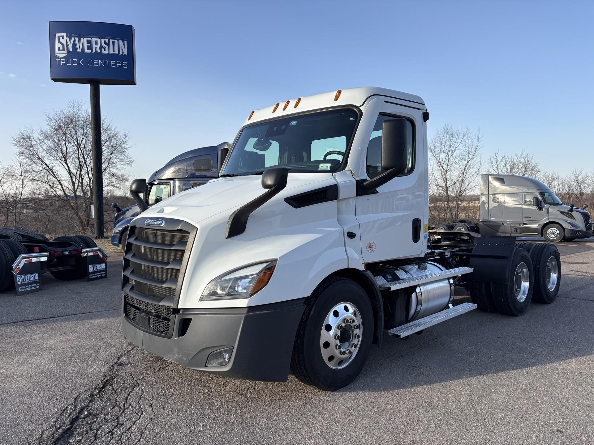 2022 Freightliner CA116