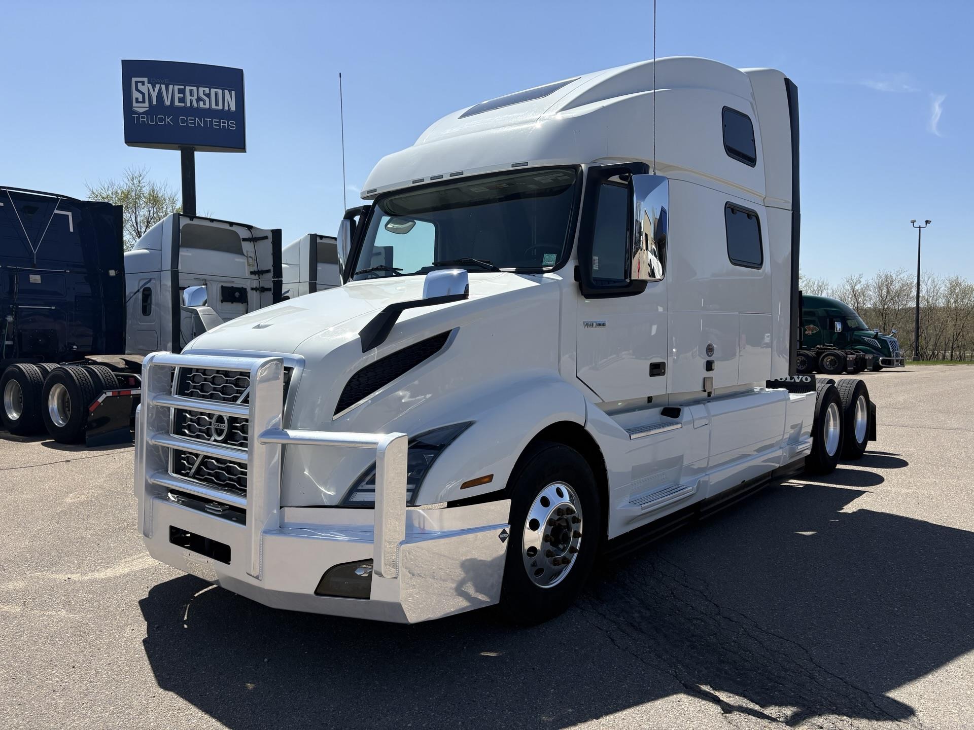 2024 Volvo VNL64T860