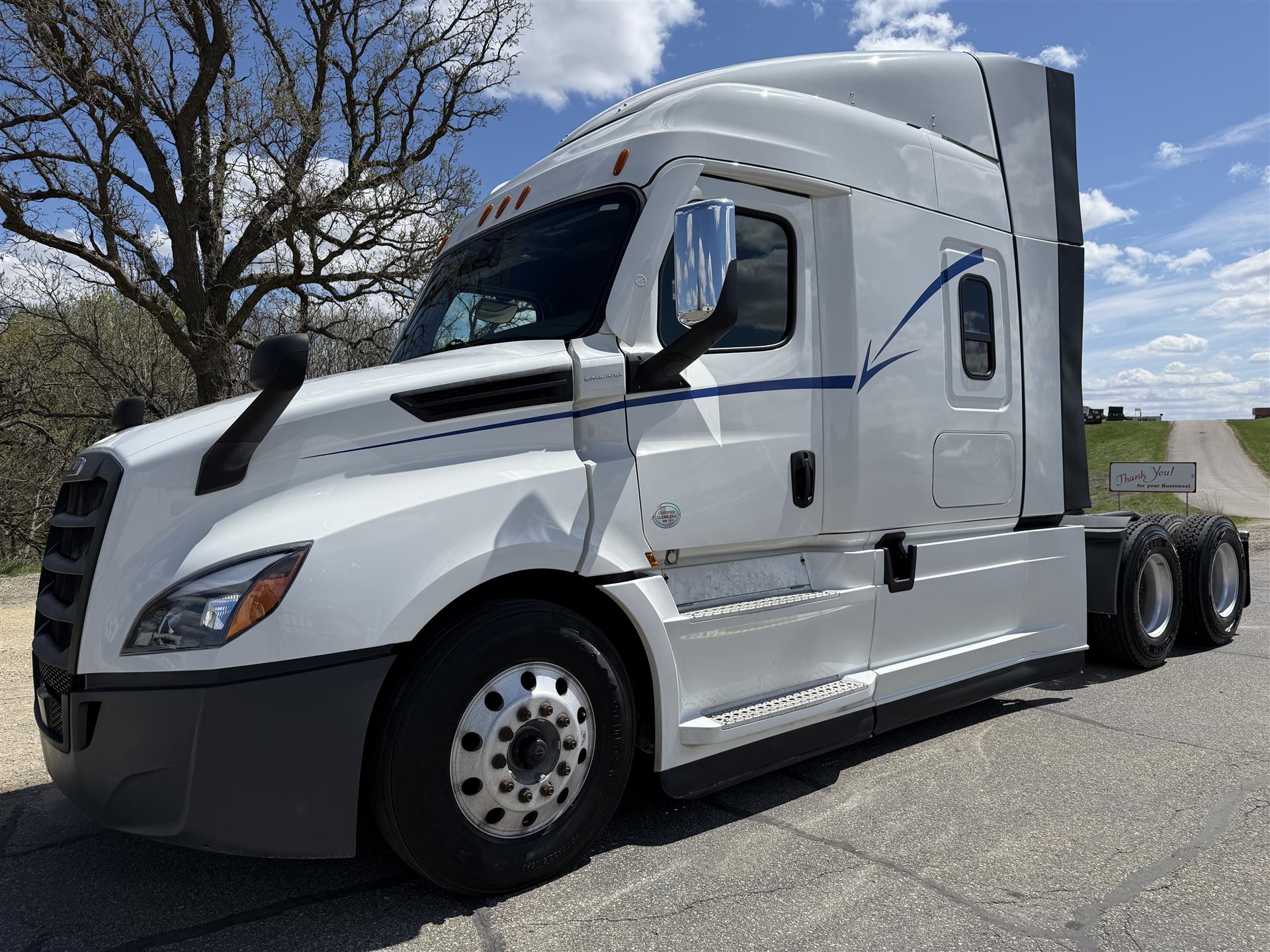 2021 Freightliner CA126