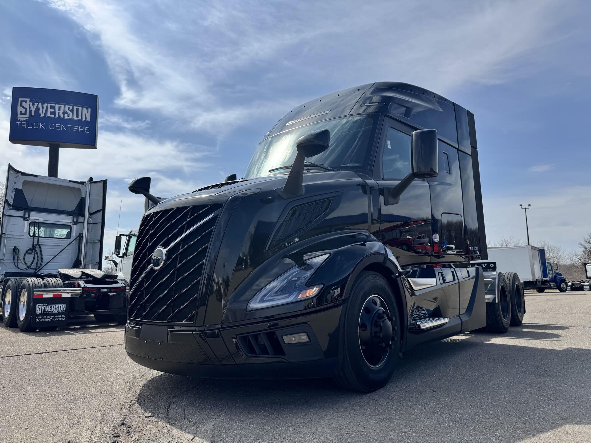 2026 Volvo VNL64T440