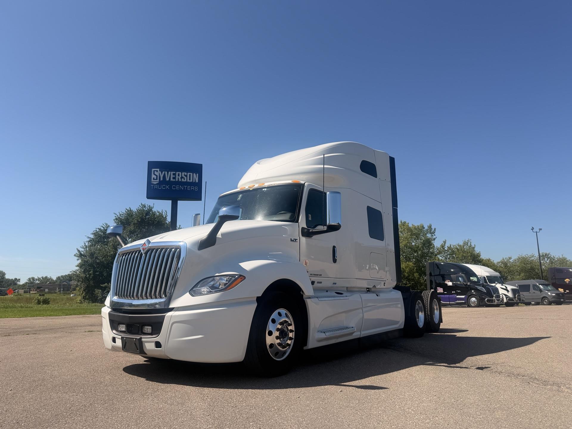 2023 International LT 625