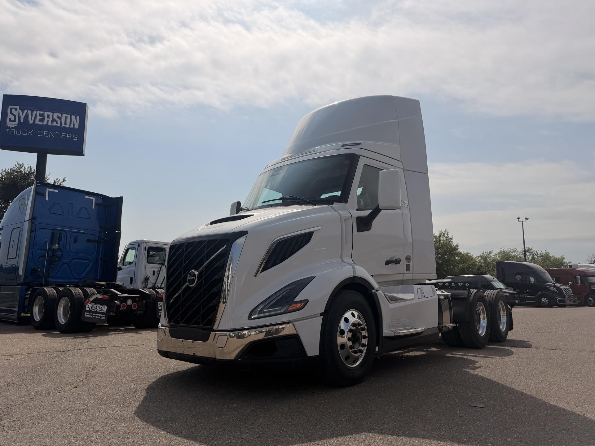 2027 Volvo VNR300