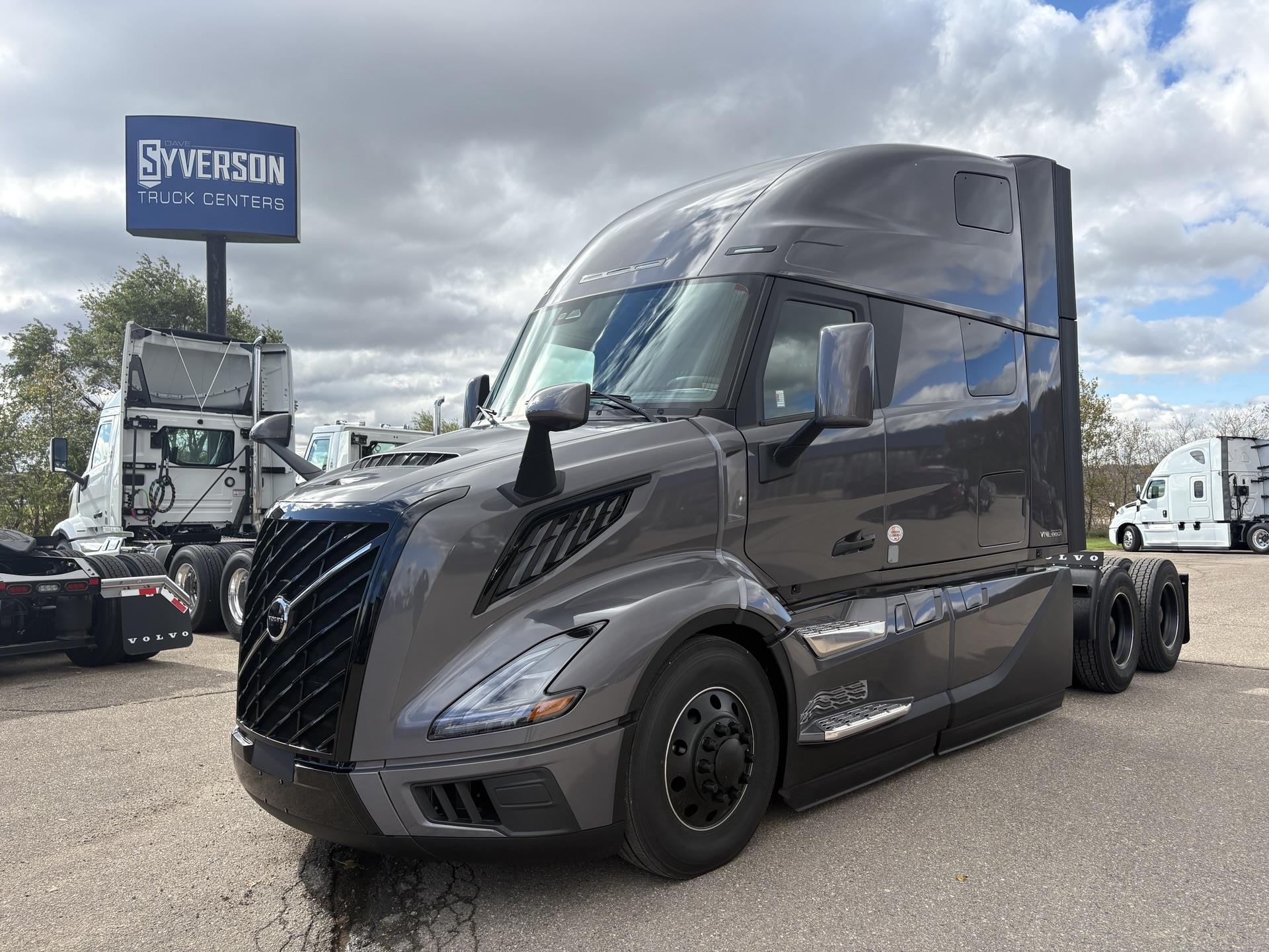 2027 Volvo VNL64T860